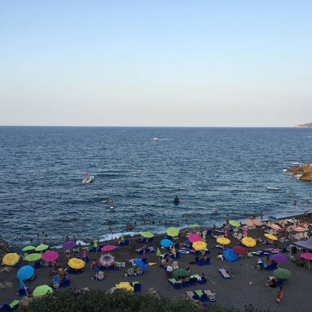 Meet your Posher, Sofiane